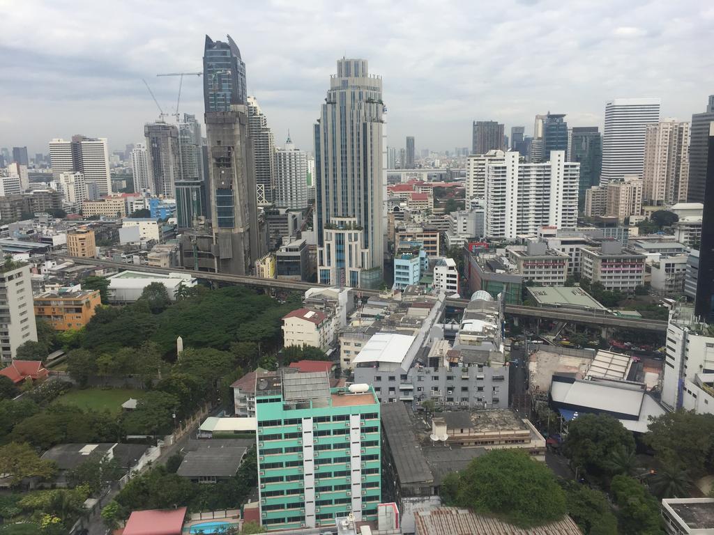 Big Orange Localstay At Siam Bangkok Exteriör bild